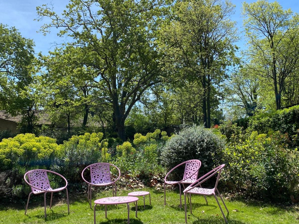 Ermitage Notre Dame De Vacquieres Bed & Breakfast Noves Eksteriør bilde