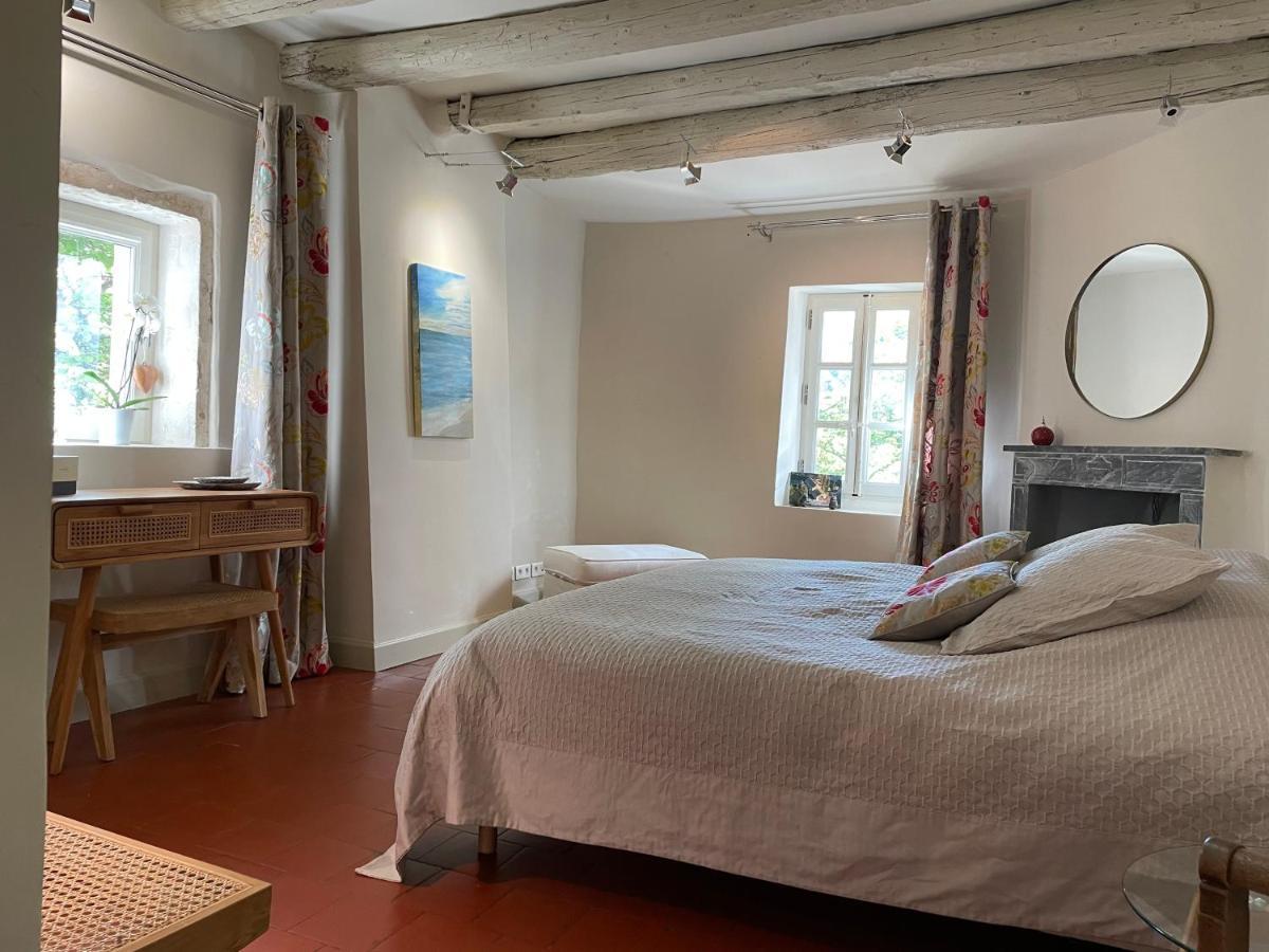 Ermitage Notre Dame De Vacquieres Bed & Breakfast Noves Eksteriør bilde