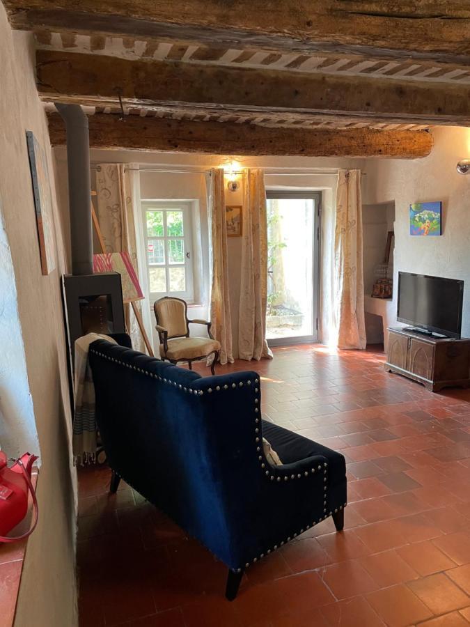 Ermitage Notre Dame De Vacquieres Bed & Breakfast Noves Eksteriør bilde